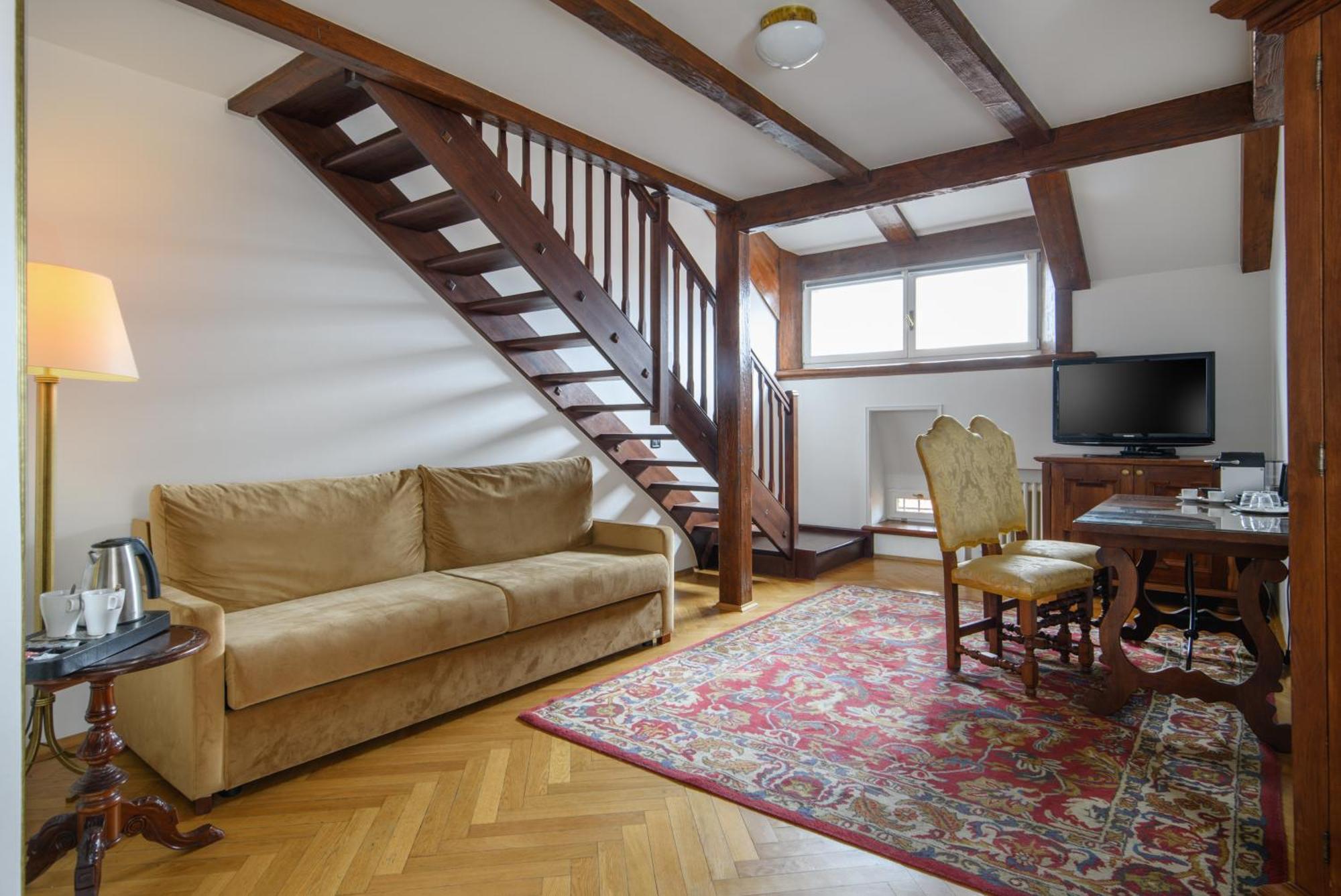 Charles Bridge Palace Hotel 4*